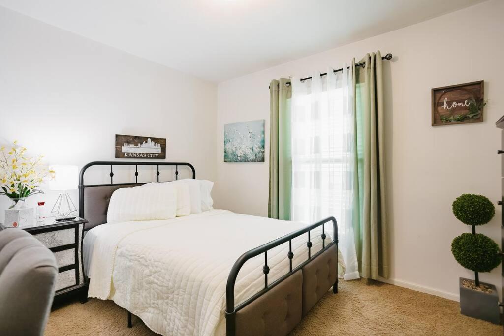 Becky & Marvels 420 Stay - Private Room Kansas City Zewnętrze zdjęcie